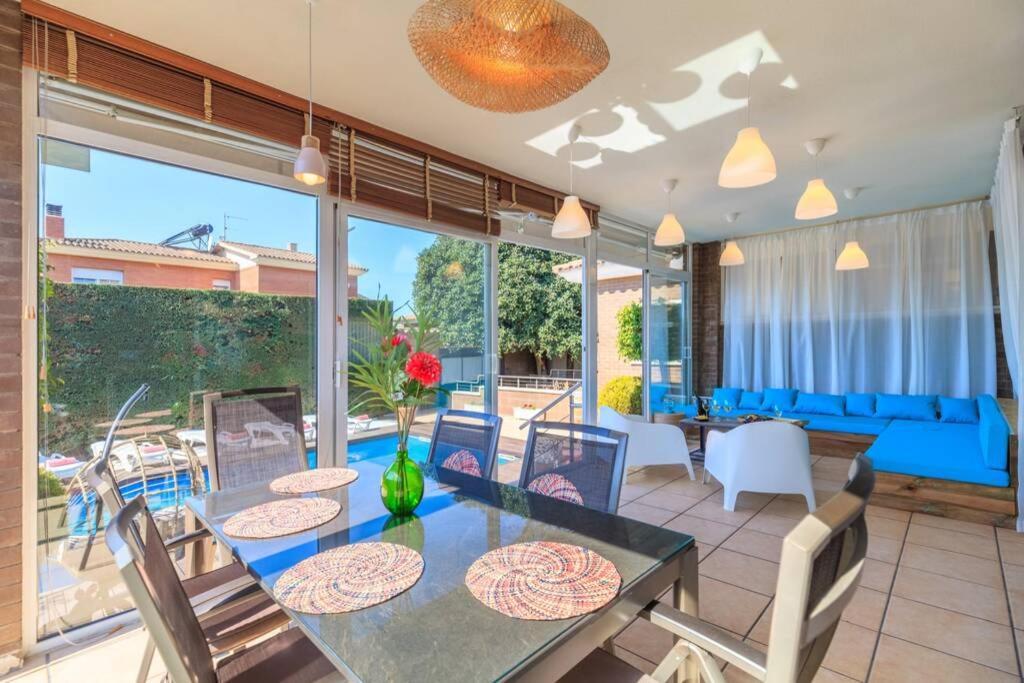 Villa Wine Experience Cambrils - Wine, Art & Games Exterior foto
